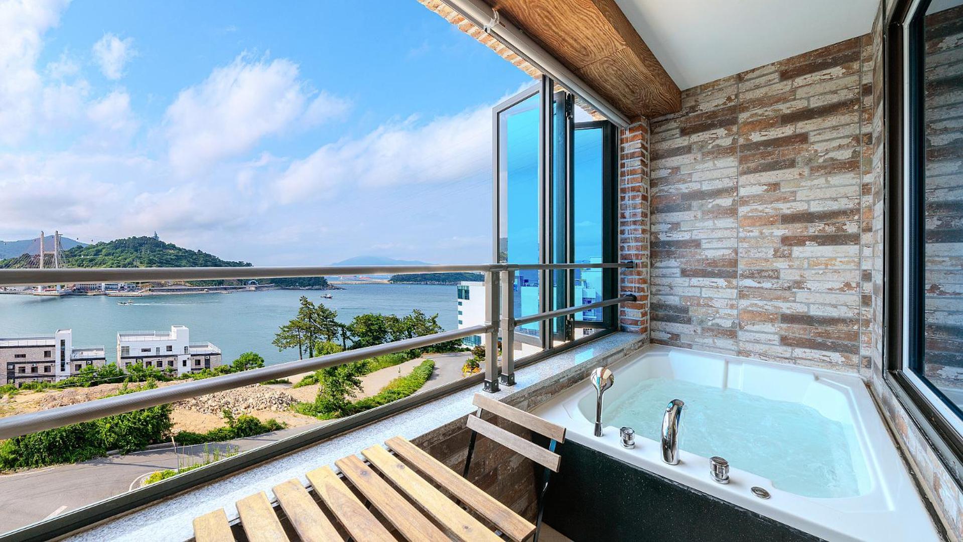 Yeosu View Foret Pension Esterno foto