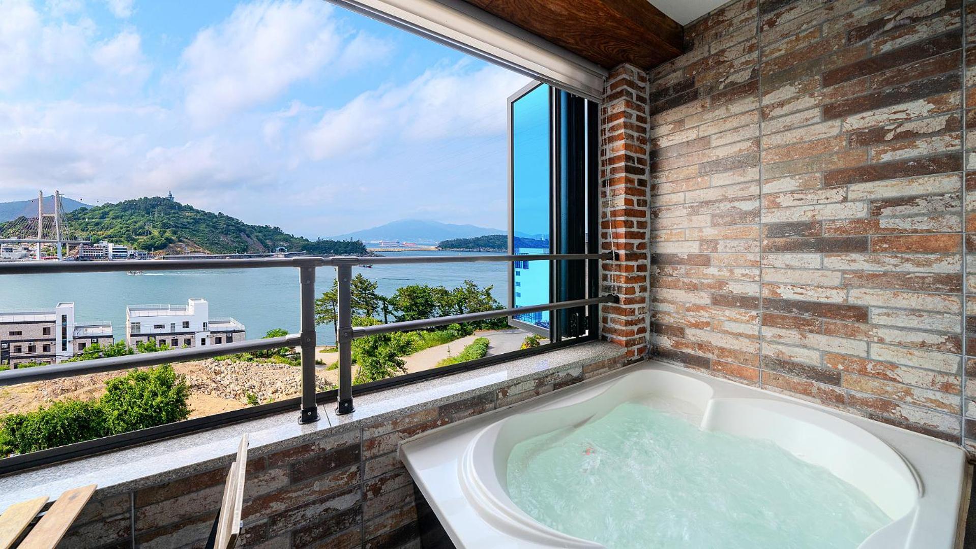 Yeosu View Foret Pension Esterno foto